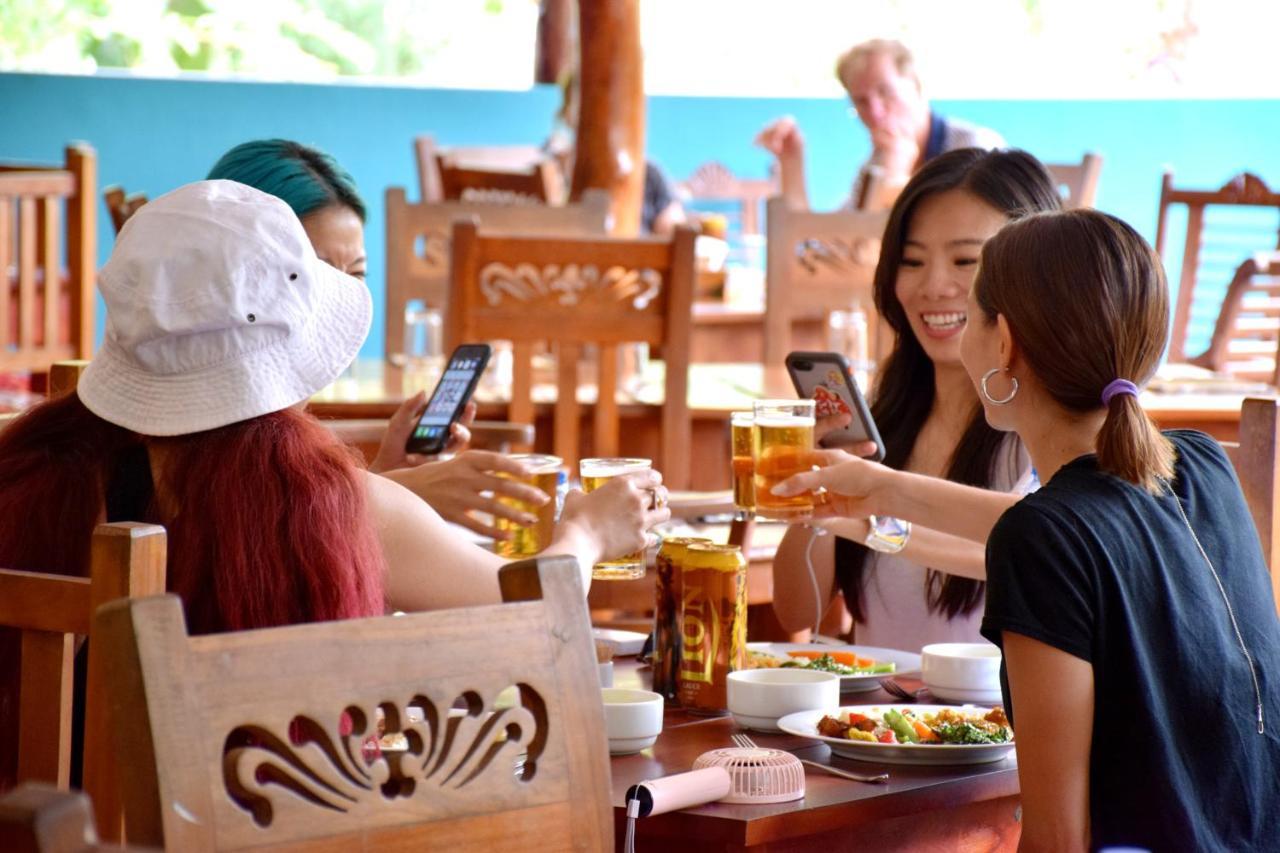 Hungry Lion Resort Сигирия Экстерьер фото